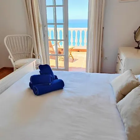 Ap349 - Casa Del Aguila * نيرخا